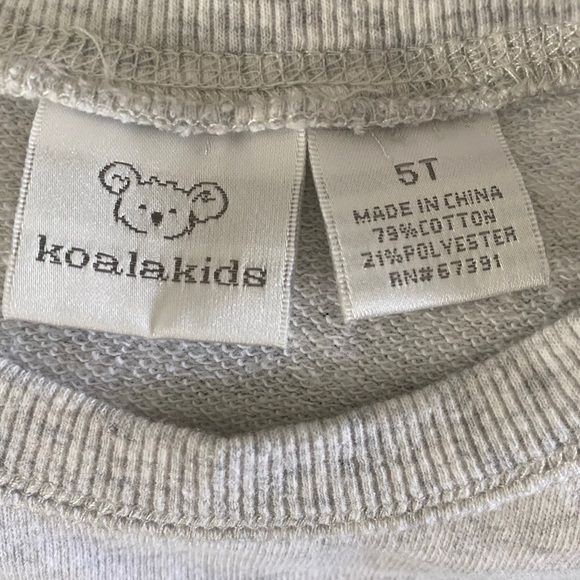 Kids 5t sweatshirt - Picture 3 of 3